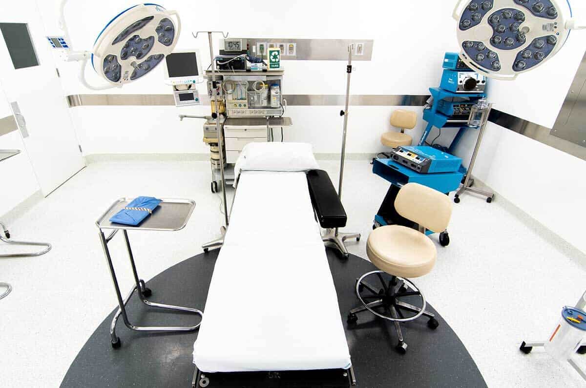 Mexico plastic surgery operating room